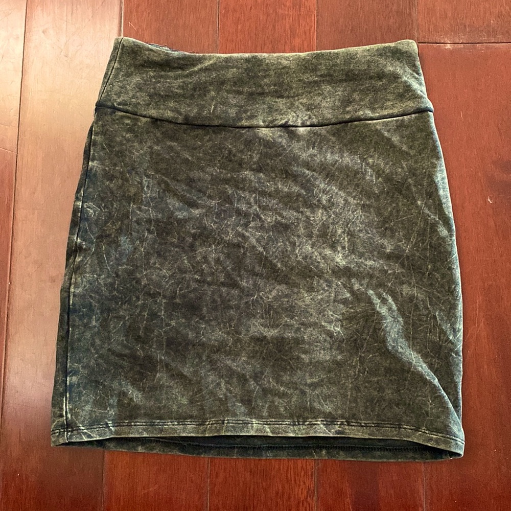 VINTAGE AMERICAN EAGLE: that’s a thing, right?